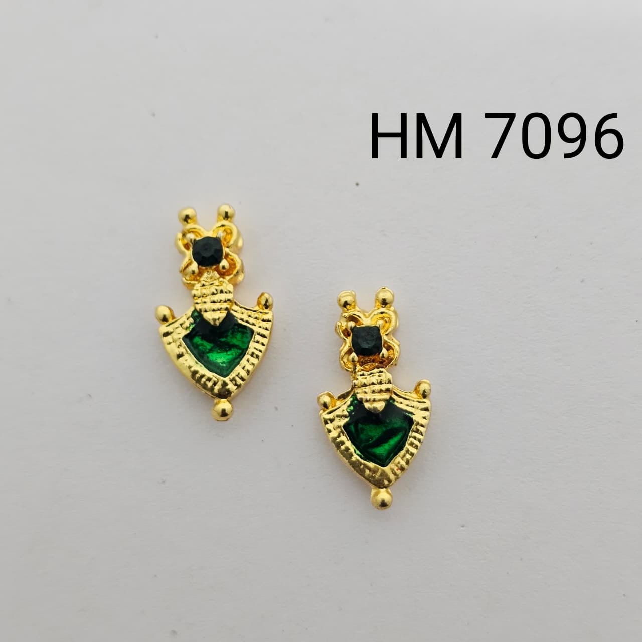 Traditional Gold Plated Enamel Stud Earrings 10 pcs (HM 7096)