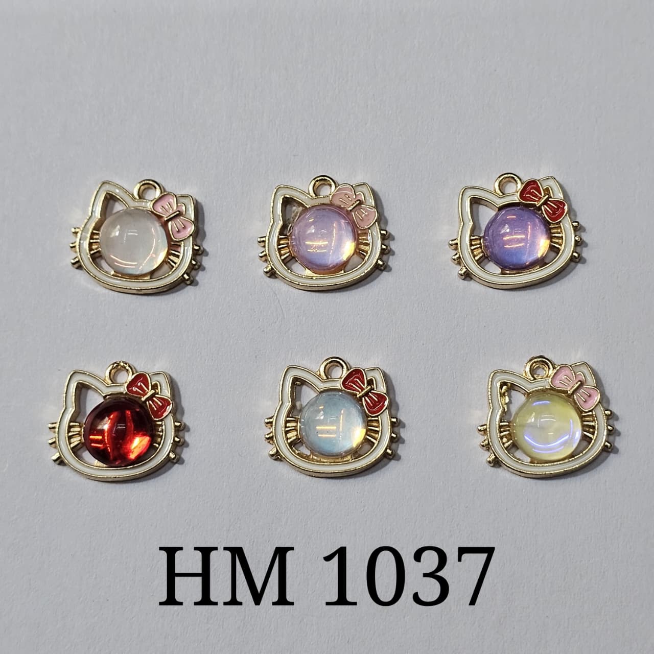 CAT FACE CHARMS 50 PCS MIX GOLD ( HM 1037 )