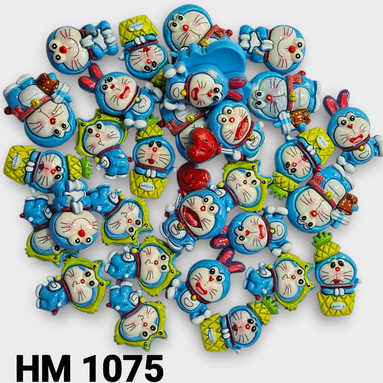 UV PLASTIC CHARMS RANDOM PATTERNS ( HM 1075 )