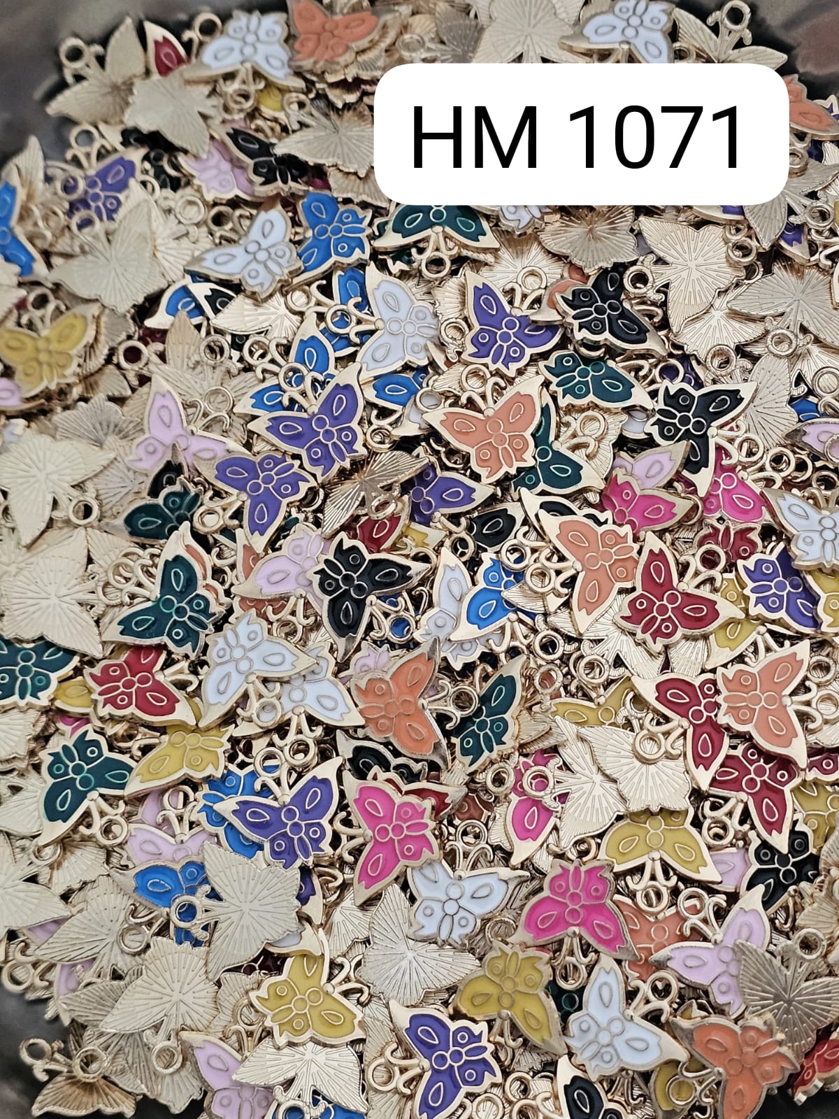 Butterfly  Metal Charm (100 pcs in one pkt) (HM 1071)