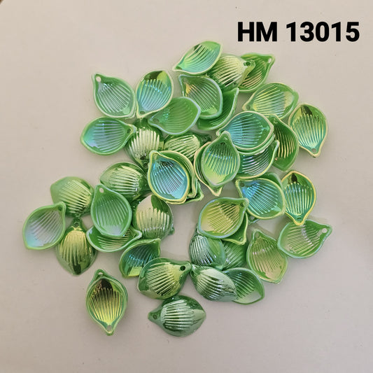 Iridescent Ribbed Leaf/Shell Sequins pkt 500 gram (HM 13015)