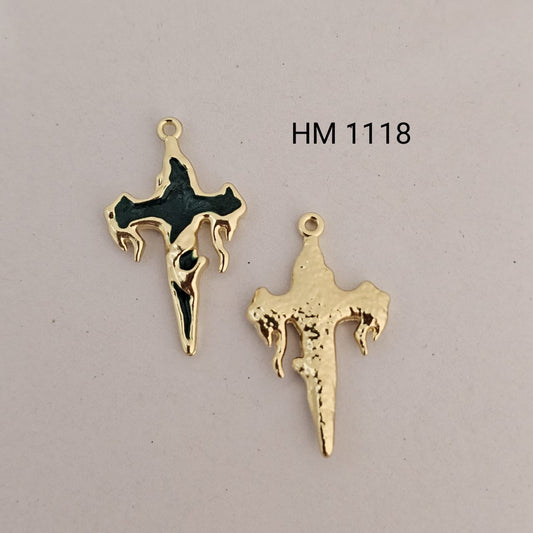 Cross Shape Enamel Charm Pendant – Black Finish 10 pcs (HM 1118)