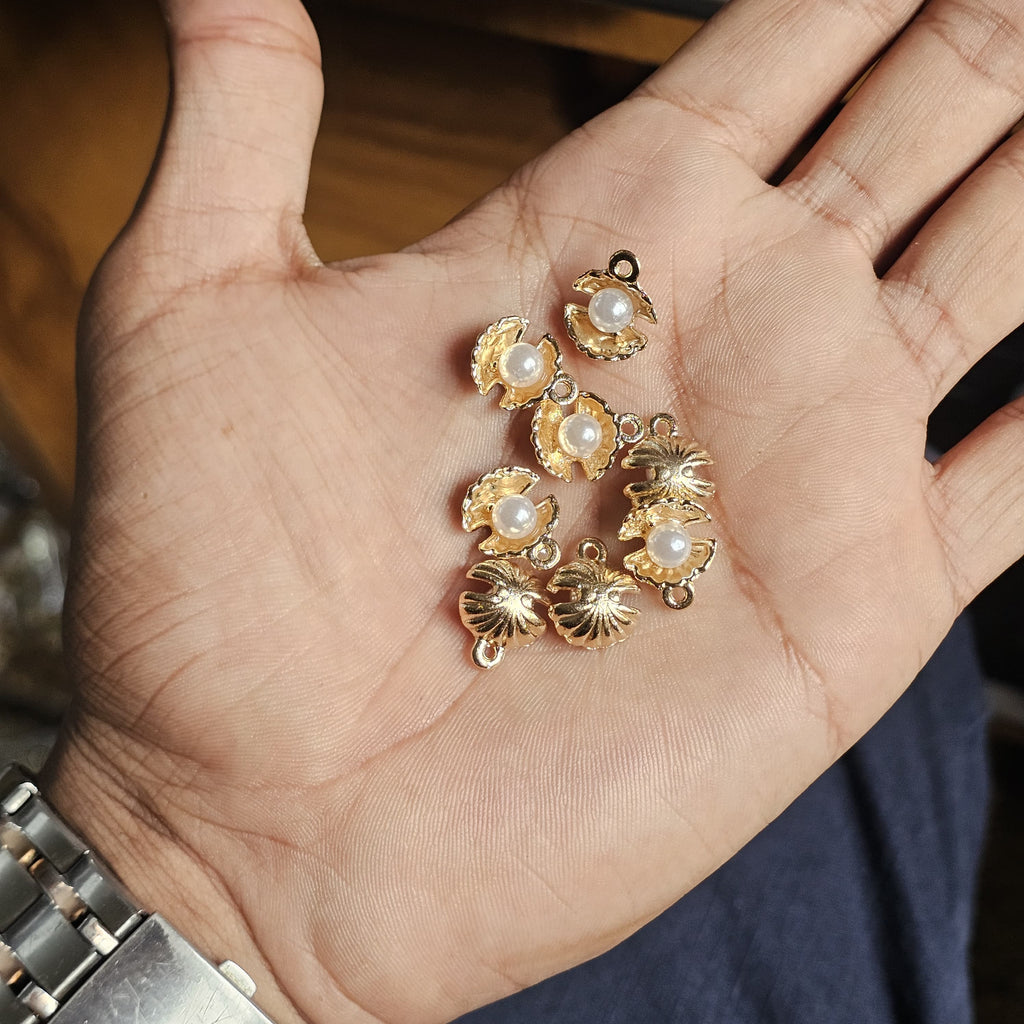 Golden Colour shell Pearl Charms